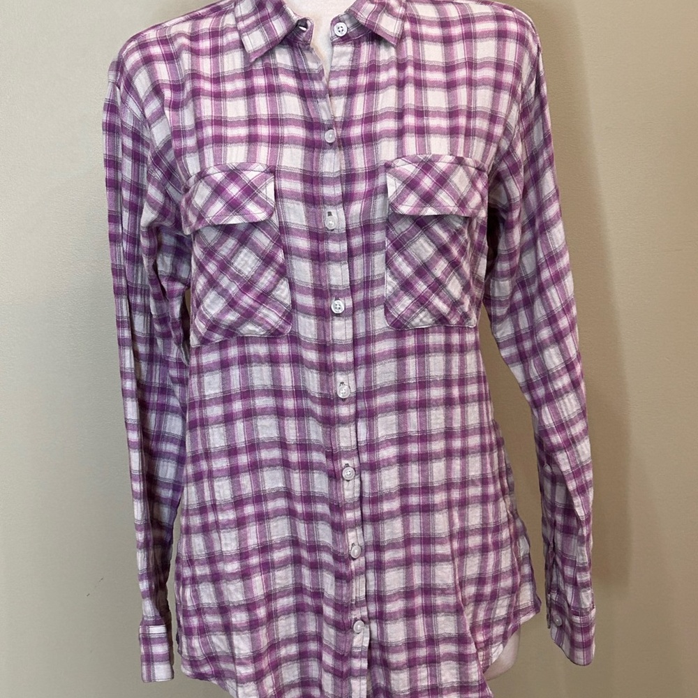 Cabi | Size Medium Lavender Plaid Button-Up Collared Shirt - Picture 2 of 6